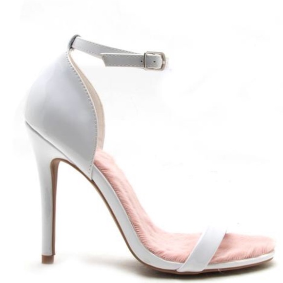 Shoes - 🔺SALE🔺Pink Fur Lined heels in White